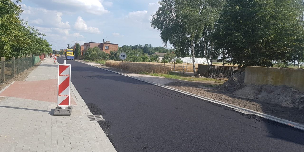 Informacja z realizacji zadania pn: „Przebudowa drogi gminnej nr 625027P  w miejscowości Broniszewice” 