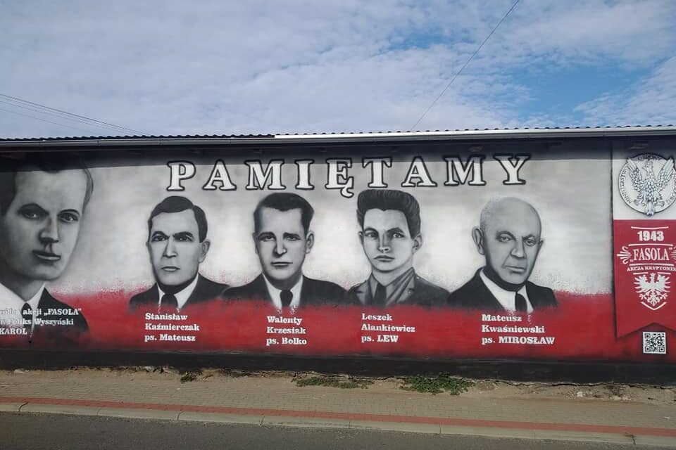 Uroczyste odsłonięcie muralu w Czerminie